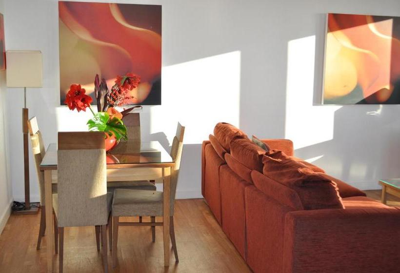 Premier Suites Nottingham