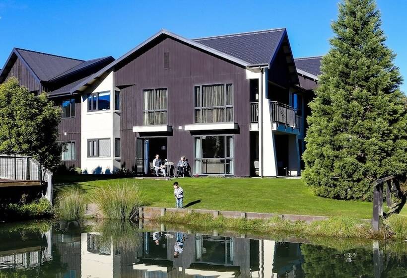 Village Lake Apartments