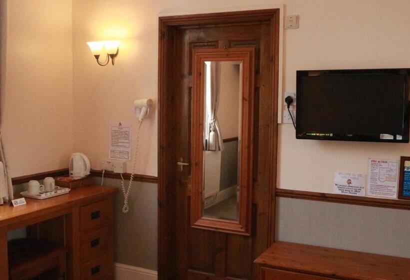 ユースホステル Lion And Fiddle