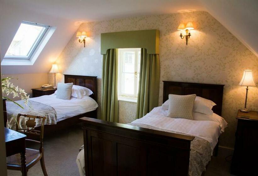 فندق صغير The Lion