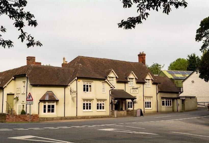 فندق صغير The Lion