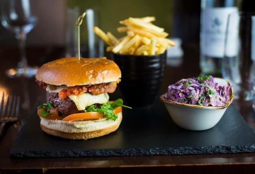 فندق صغير The Lion