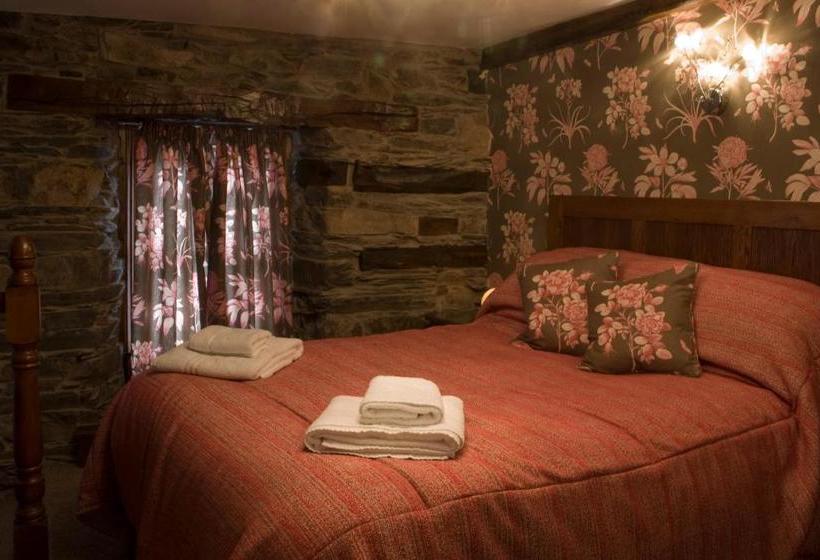 Общежитие The Sun Boutique And Lounge