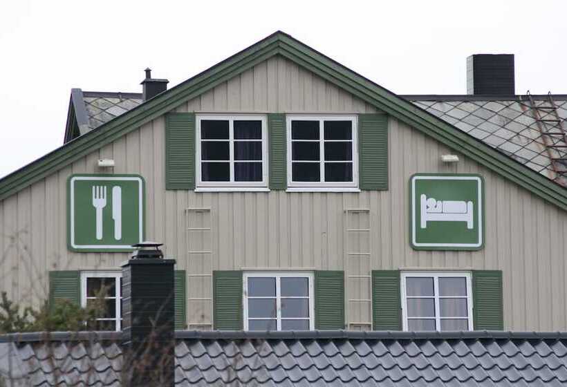 فندق صغير Vertshuset Fannarheimr   Bed &breakfast