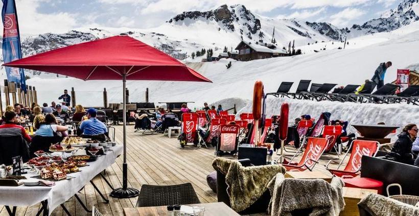 Hôtel 3 étoiles  Restaurant Le Pilatus Courchevel