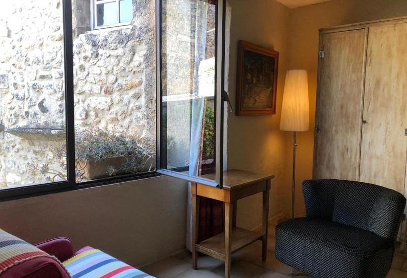 ベッドアンドブレックファースト Belle De Nuit