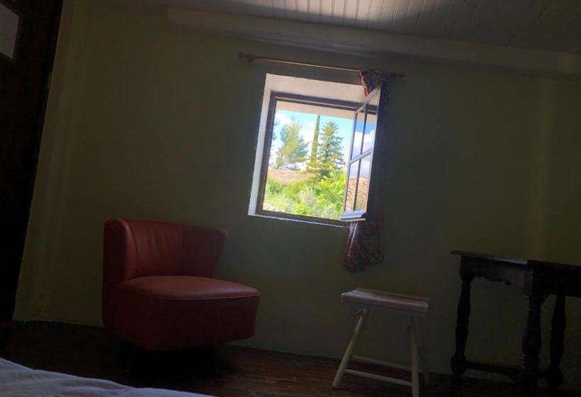 ベッドアンドブレックファースト Belle De Nuit