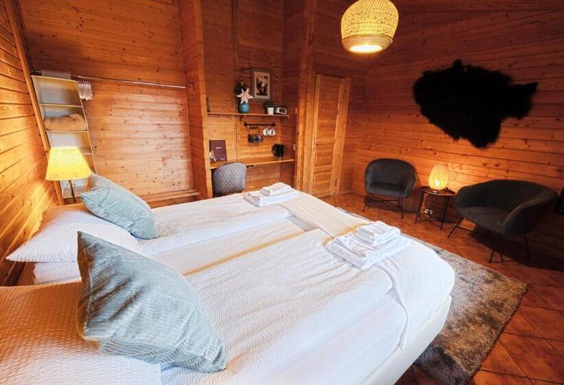 Farmhotel Efstidalur