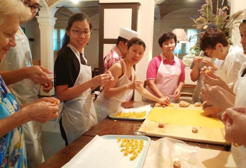 호텔 Agriturismo Fattoria Corte Roeli