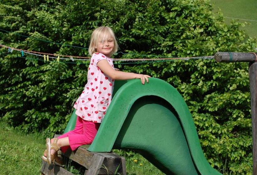 호텔 Hocheggerhof   Urlaub Am Bauernhof