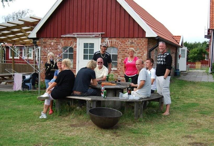 Mellbystrand Vandrarhem & Stugor Solstickan