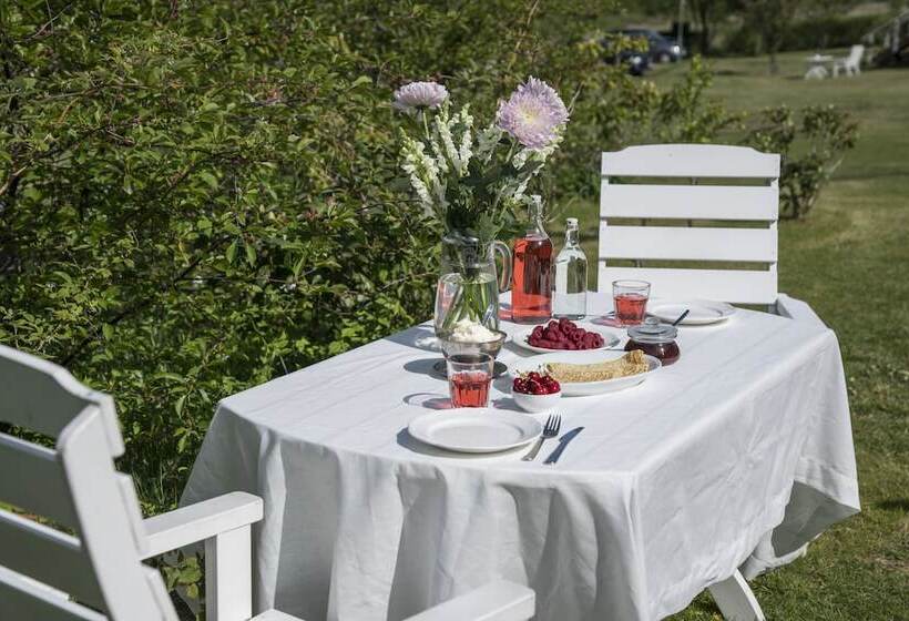 Mellbystrand Vandrarhem & Stugor Solstickan