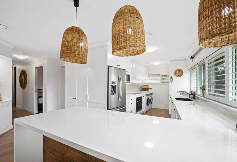 Narrowneck Court Holiday Apartments