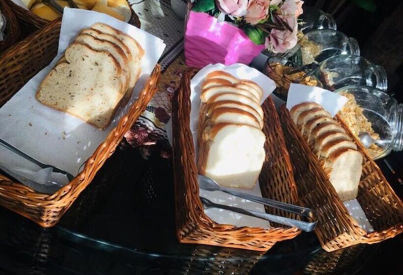 Пансион Aardvark Inn Pousada