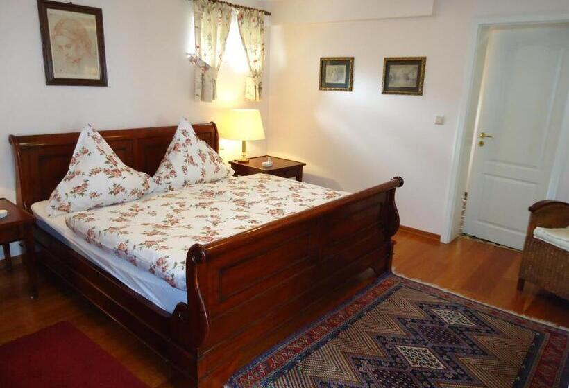 پانسیون Am Alten Fronhof