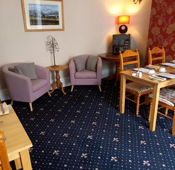 Пансион Beach Cove