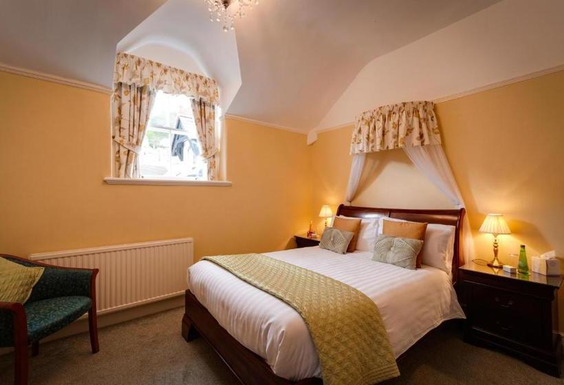 بنسيون Bryn Derwen With Private Car Park