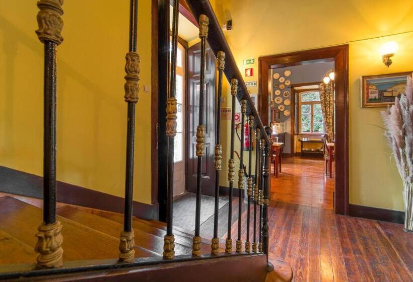 پانسیون Chalet Relogio Guesthouse