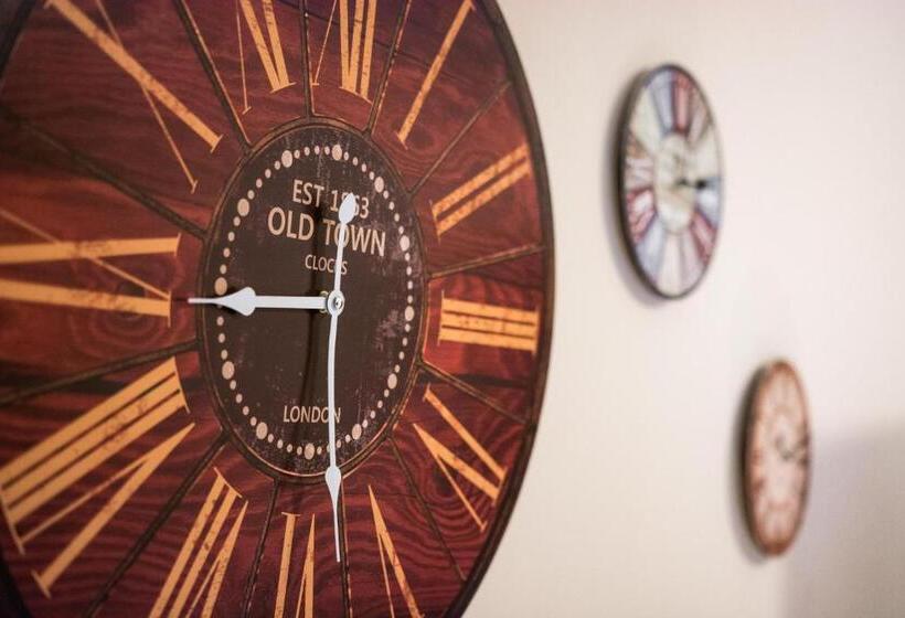 پانسیون Chalet Relogio Guesthouse