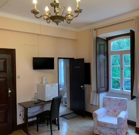 پانسیون Chalet Relogio Guesthouse