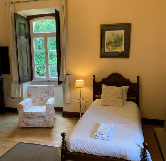 پانسیون Chalet Relogio Guesthouse