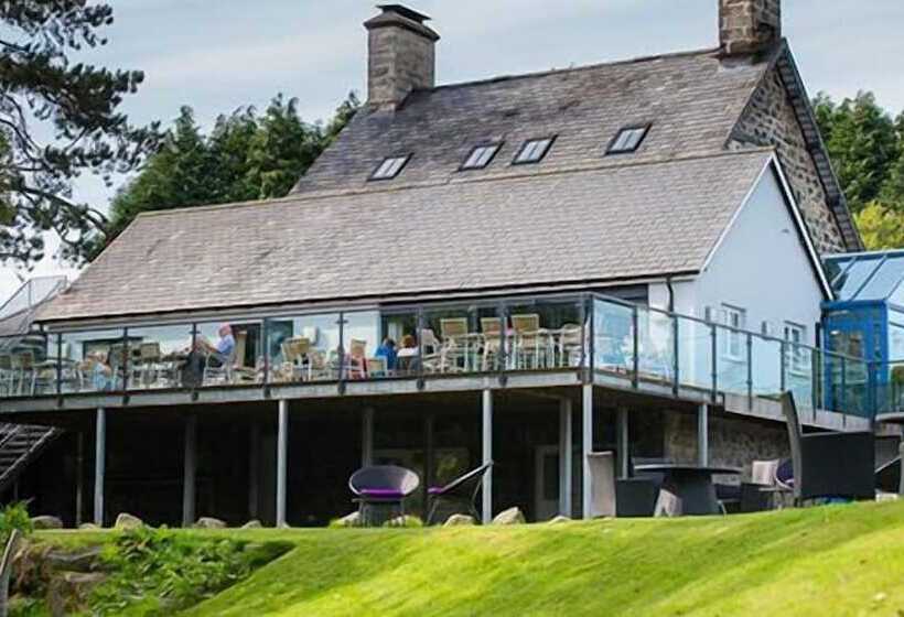 Пансион Cross Foxes  Bar Grill Rooms