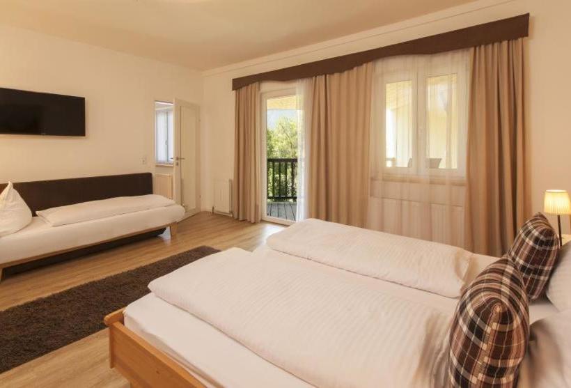 ペンション Gasthof Badl   Bed & Breakfast