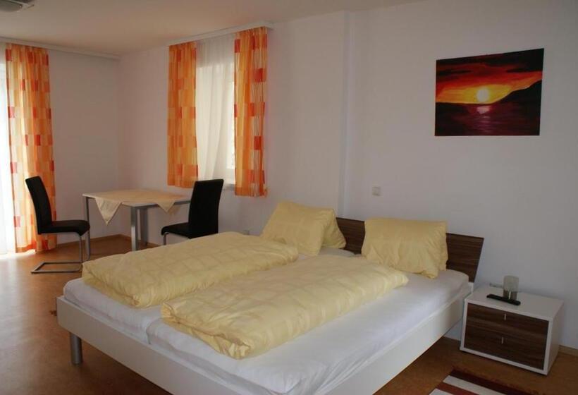 بنسيون Gasthof Bauer