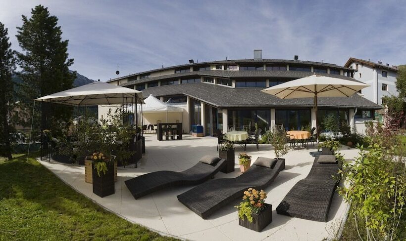 ペンション Gästehaus Convict Zuoz