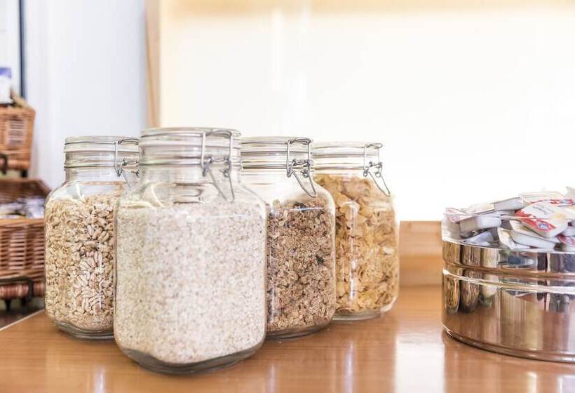 ペンション Gästehaus Convict Zuoz