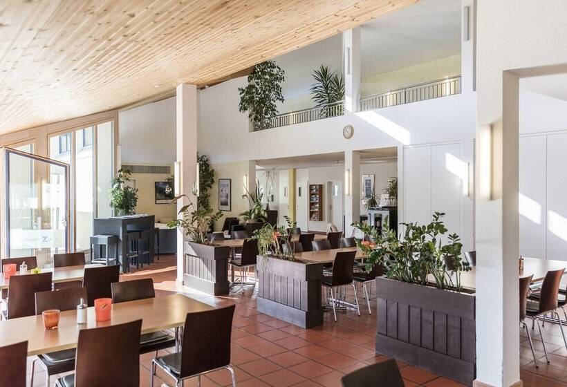 ペンション Gästehaus Convict Zuoz