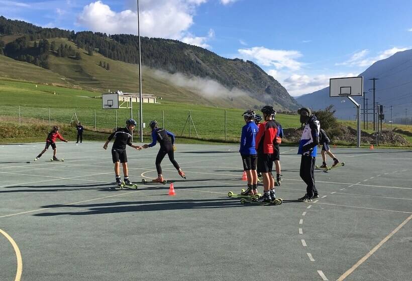 ペンション Gästehaus Convict Zuoz