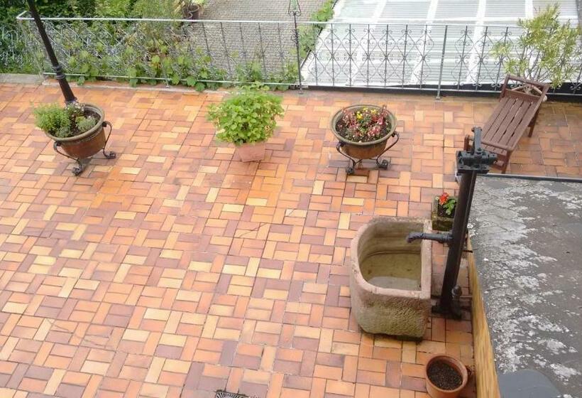 ペンション Gästehaus Kiesgen Mendgen