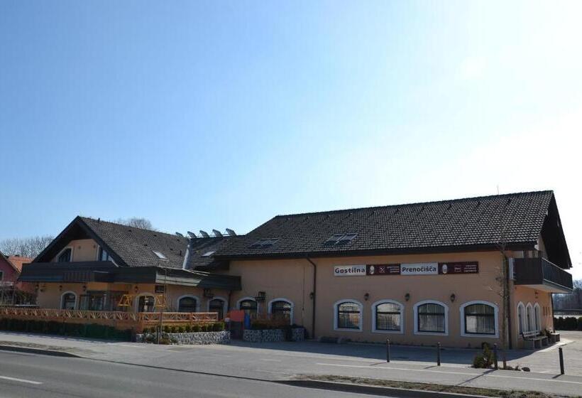 پانسیون Guesthouse Bajc