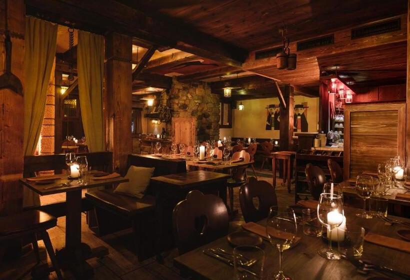 膳宿费 Guesthouse By The Rex