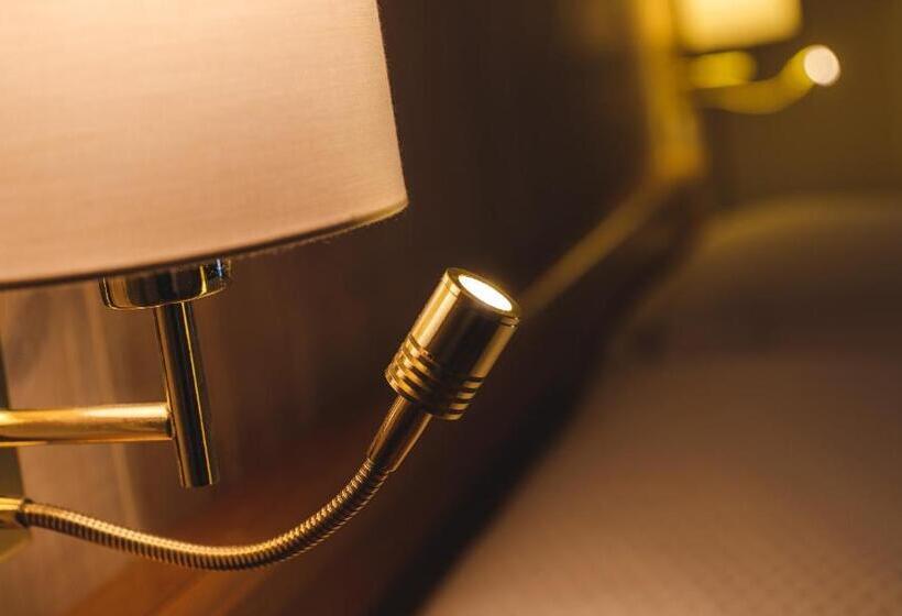 膳宿费 Guesthouse By The Rex