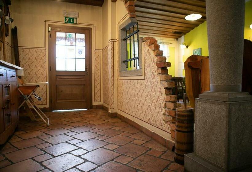 پانسیون Apartments Furman Self Check In