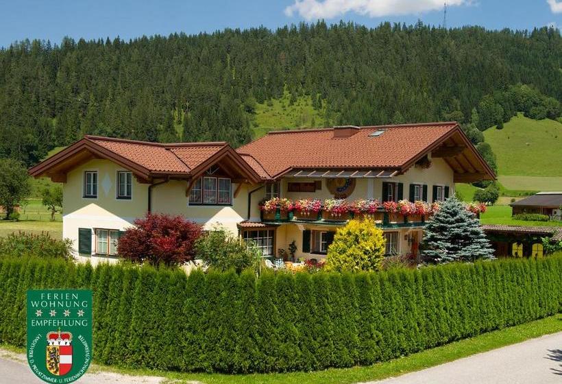 פנסיון Haus Martina