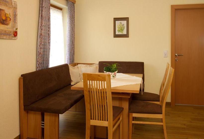 פנסיון Haus Martina