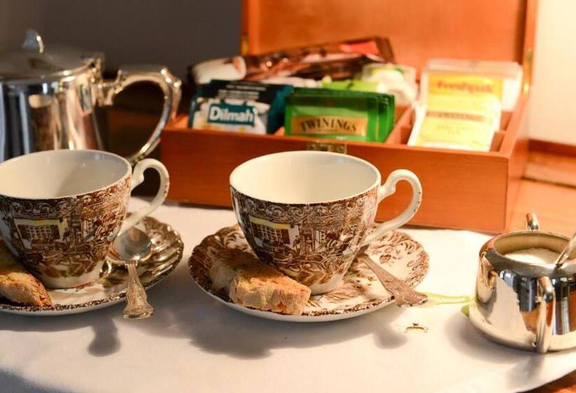 Пансион Highgrove House Country Hotel, Restaurant, Farm & Spa