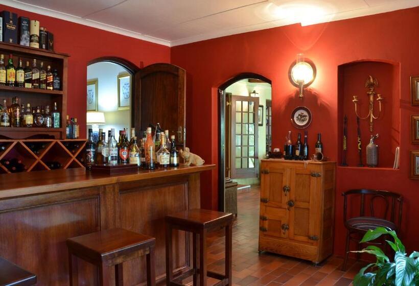 Пансион Highgrove House Country Hotel, Restaurant, Farm & Spa