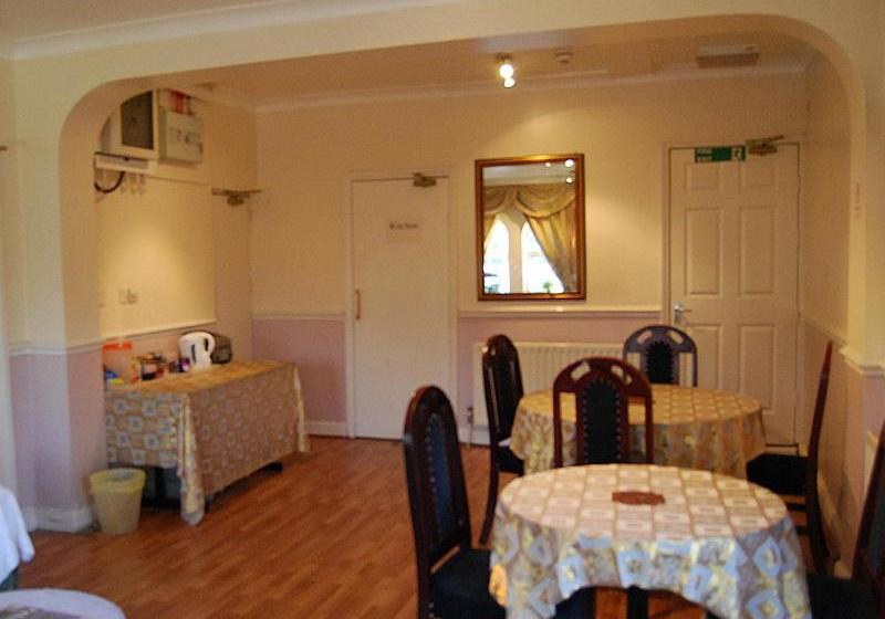 Пансион Hillingdon Lodge