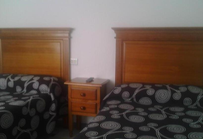 Пансион Hostal Cabrera