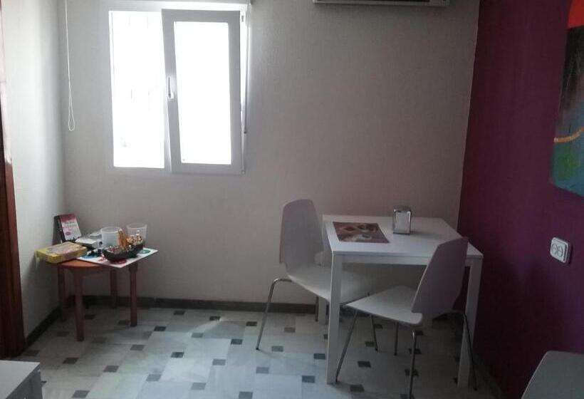 Пансион Hostal Cabrera