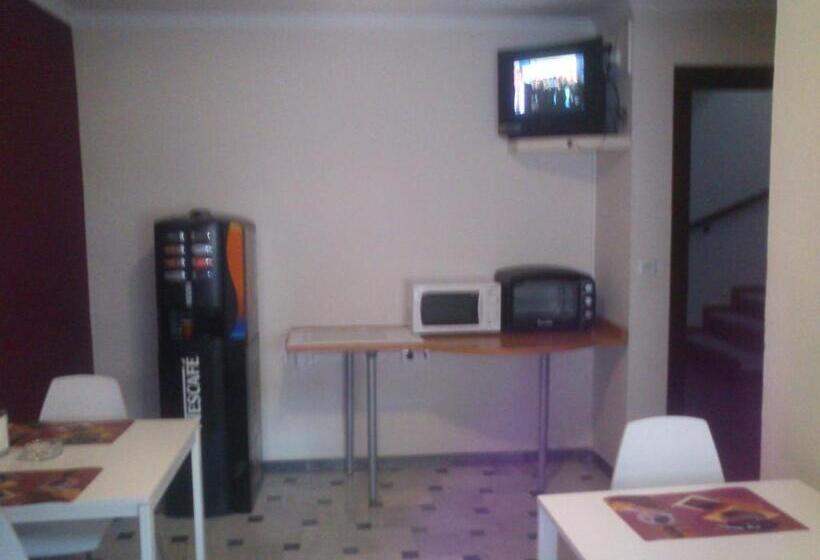 Пансион Hostal Cabrera