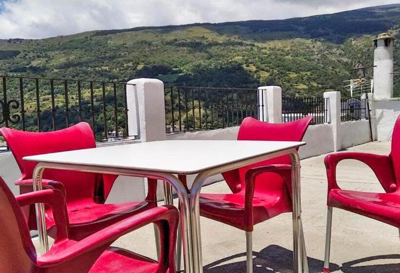 פנסיון Hostal El Cascapeñas De La Alpujarra