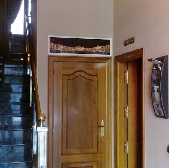 پانسیون Hostal Granada