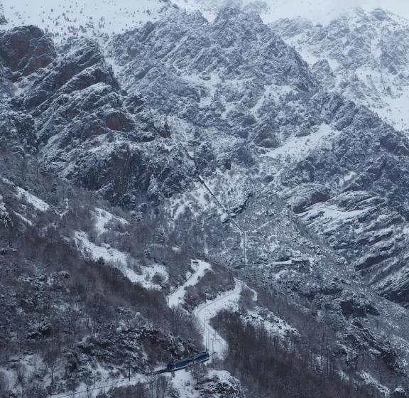 펜션 Hostal Les Roquetes