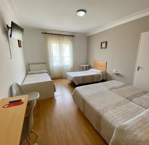 Пансион Hostal L'estació