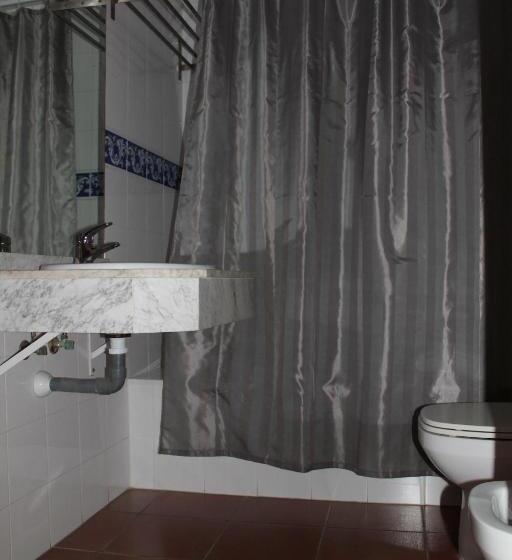 פנסיון Hostal Sabana